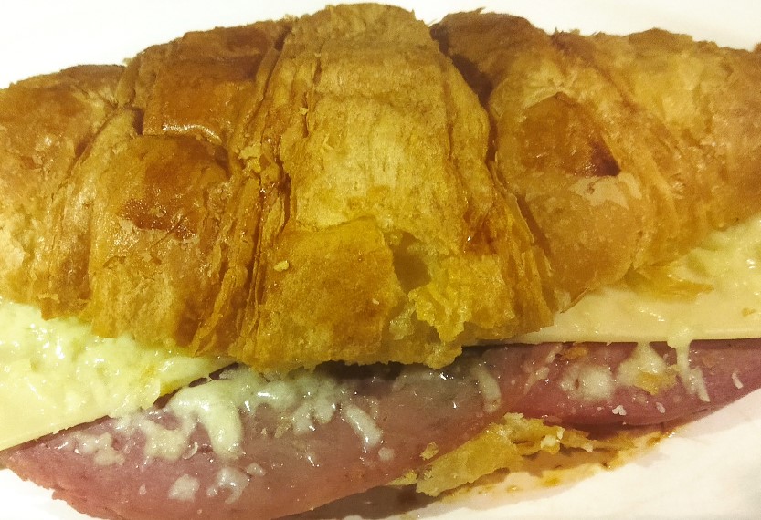 Super-man cafe Croissant Beef _ Cheese